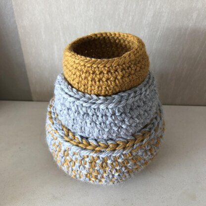 Three Little Bowls - Quick & Easy Crochet Pattern 