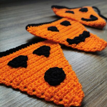 Halloween bunting