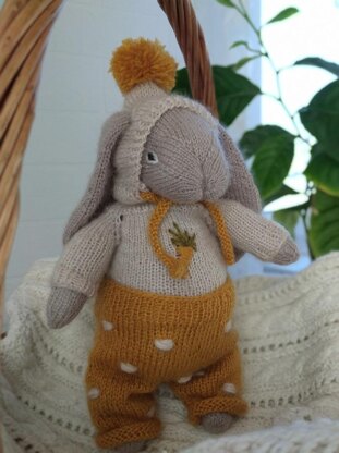 Bunny toy knitting pattern