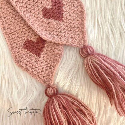 Hearts of Love Scarf