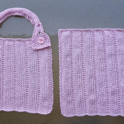 Lindsay - 4ply baby bib and washcloth set