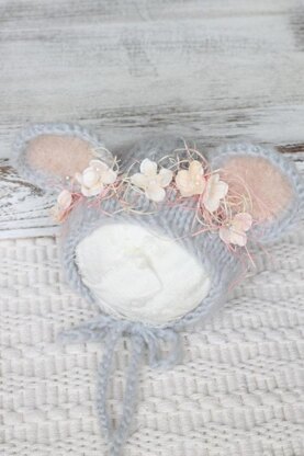 Knitted mouse new born set