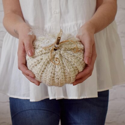 Crochet Rustic Farmhouse Pumpkin Pattern