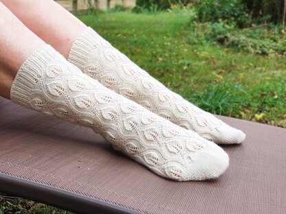 Toe Up Leaf twine Socks