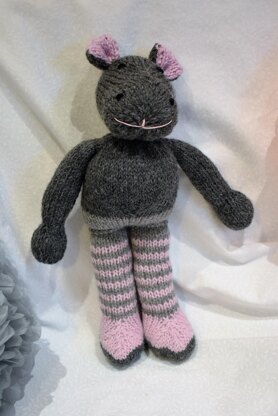 Tammy Knitting doll pattern