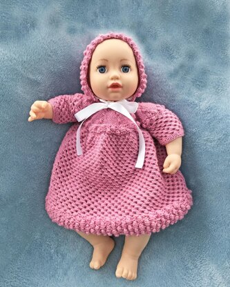 P100 Dolls Irish Lace Dress and Bonnet