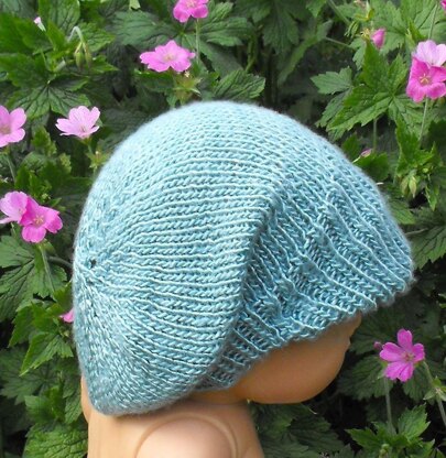 BABY SILK PEAK SLOUCH HAT KNITTING PATTERN - MADMONKEYKNITS