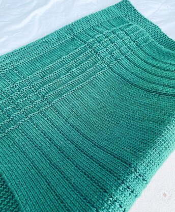 Crossed Corner Blanket