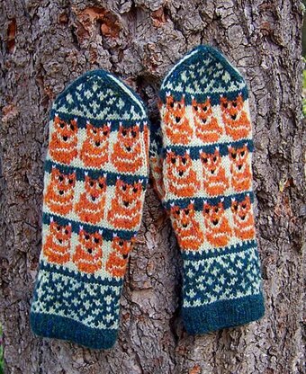 Tiny Foxes Mittens
