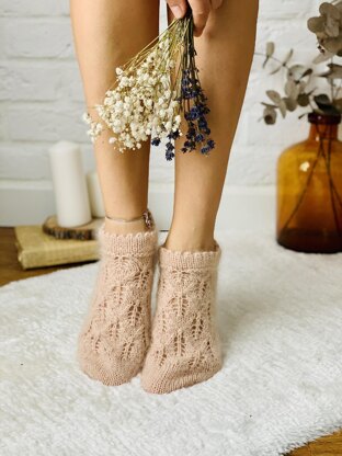 Lace slippers