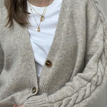 Braidy Loop Cardigan - knitting pattern
