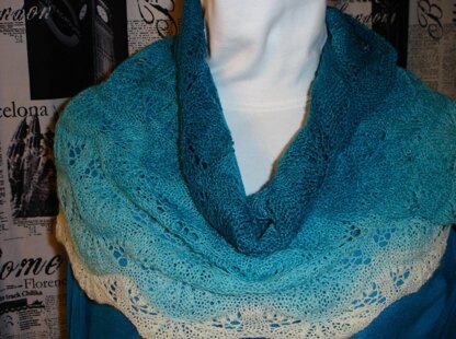 Sea Waves Lace Shawlette