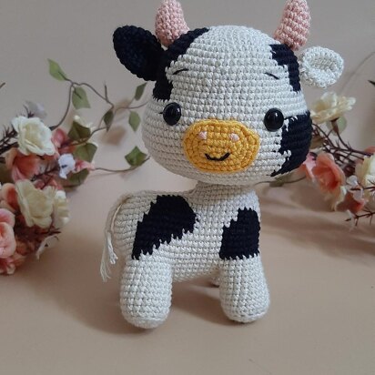 The Baby Cow, crochet animals, PDF pattern, Amigurumi pattern