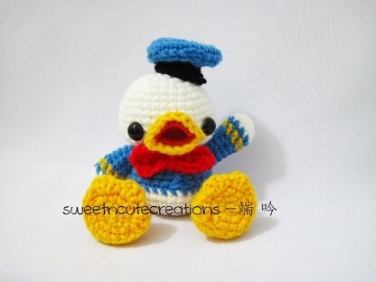 Amigurumi baby donald duck