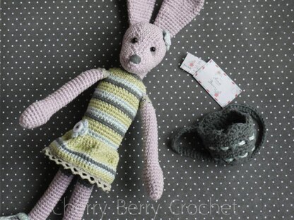 Easter Bunny with basket