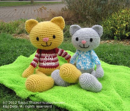 Huggy Cat Amigurumi Crochet Pattern