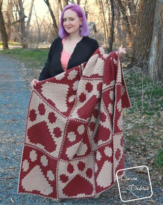 Cute Paw Print C2C Blanket