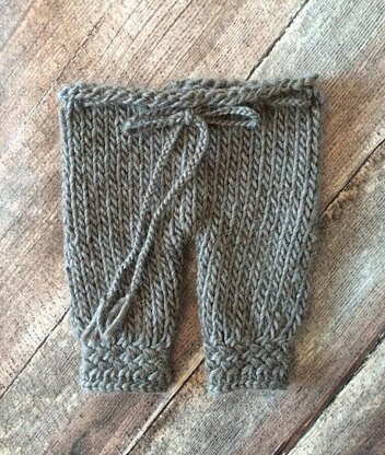 #46 Newborn weave border pants