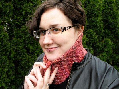 Dahlia cowl