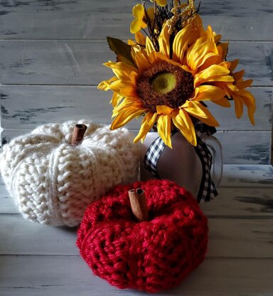 Gourdgeous knits pumpkins