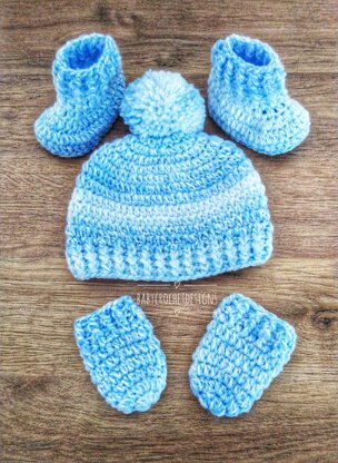 Cozy Baby hat booties and mittens