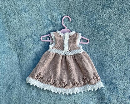 Dresses, Bonnet & Bootees (no 132)