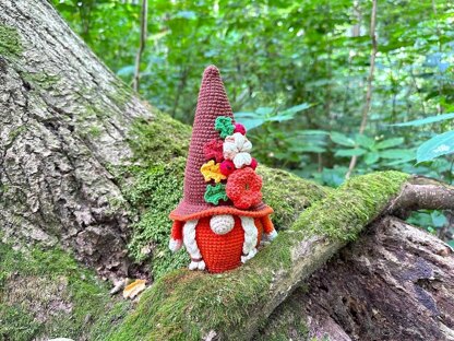 Autumn gnome girl