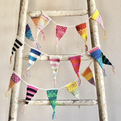 Blowing In The Breeze Crochet Bunting