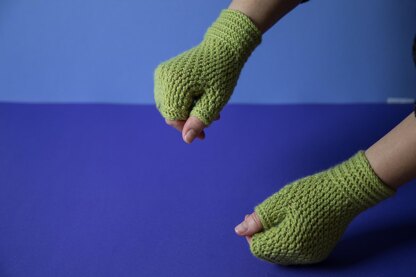 Warm hugs fingerless mittens