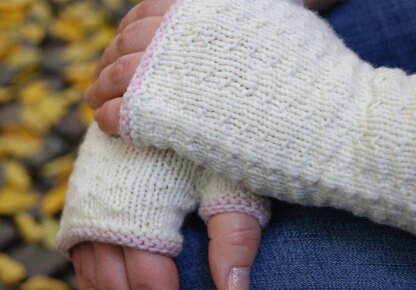 Frostweed Mitts