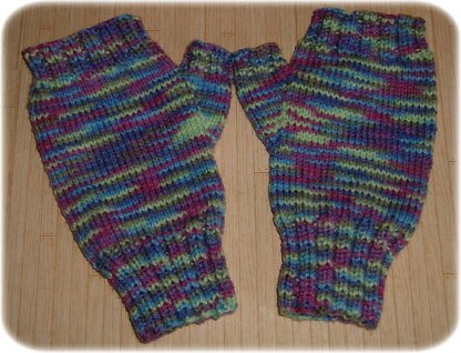 Basic fingerless mittens for lady or child