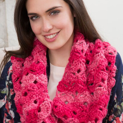 Blushing Shells Cowl in Red Heart Boutique Infinity - LW4667 - Downloadable PDF