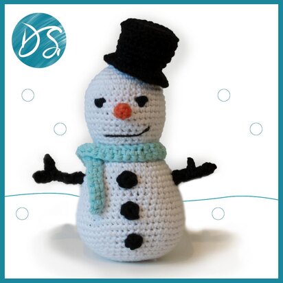 Snowy the Snowman Amigurumi