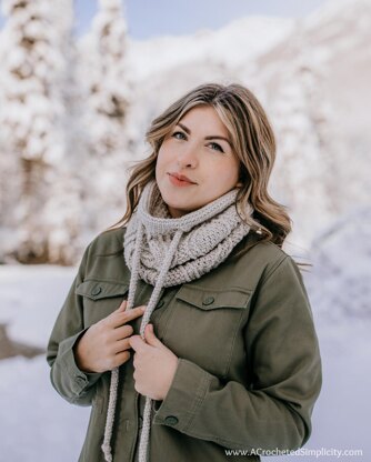 Winter Wonder Drawstring Cowl