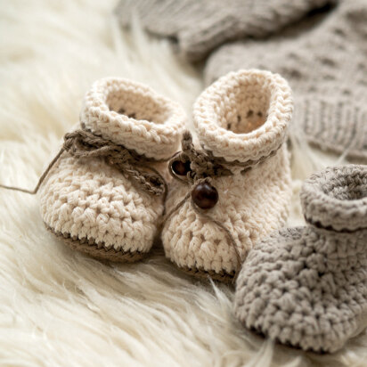 Baby Shoes Ivelle in Hoooked Somen - Downloadable PDF