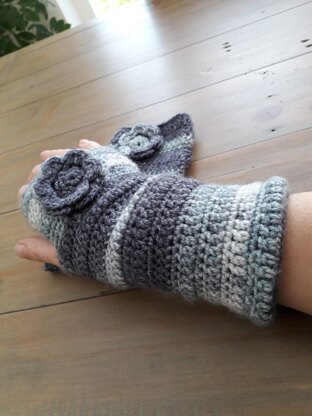 Eloelai Wrist Warmers