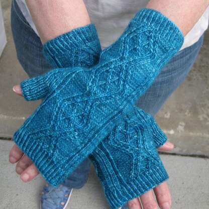 Ogunquuit Fingerless Mitts