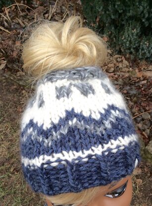 Fair Isle Messy Bun