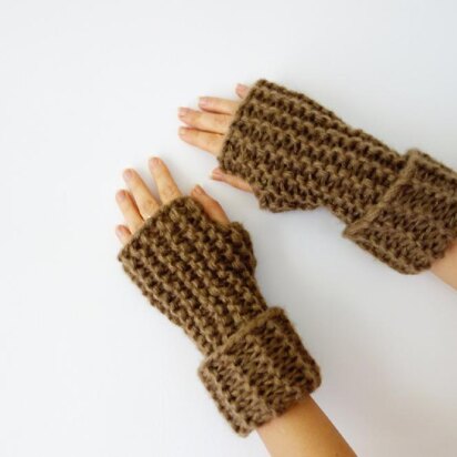 Super Chunky Arm Warmers - knitting pattern