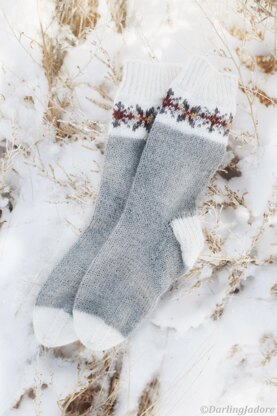 The Cozy Socks pattern by Darling Jadore