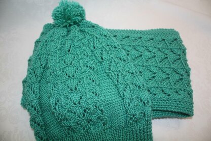 Lacy Shells Hat and Scarf