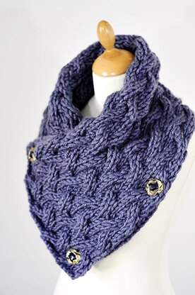 Interlocking Cables Neckwarmer