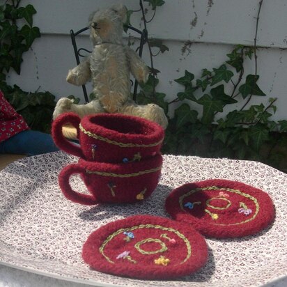 Knitted/Felted Teacup and Saucer