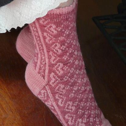 Lovely Socks - knitting pattern