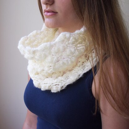 Puff flower cowl