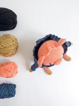 Anton the Piggy in a Hoodie - Toy Knitting Pattern