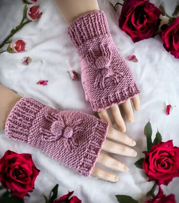 Spider Fingerless Gloves