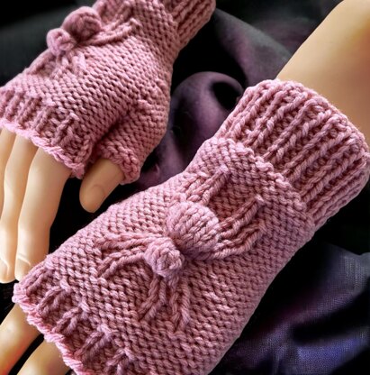 Spider Fingerless Gloves