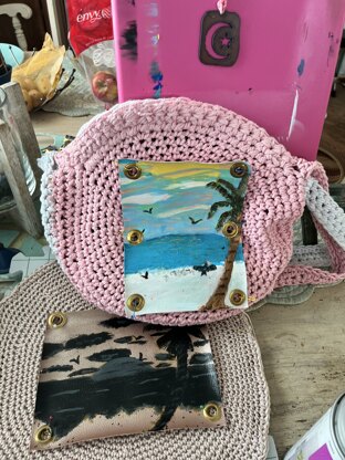 Round Painting Handbag