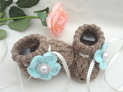 Pattern for Baby Girl Knitted Baby Booties Moana